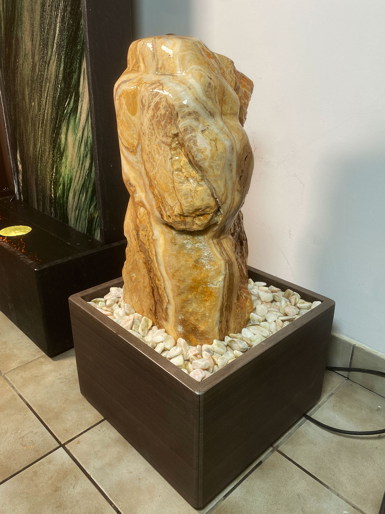 Onyx-Brunnen Honey-Rock 77cm