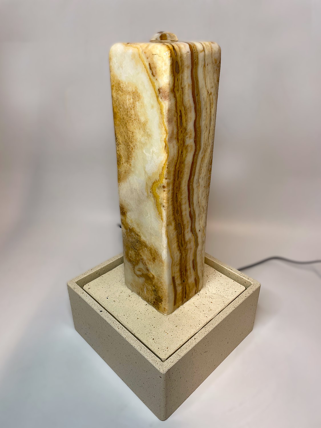 Stelenbrunnen Onyx Stripes 50cm